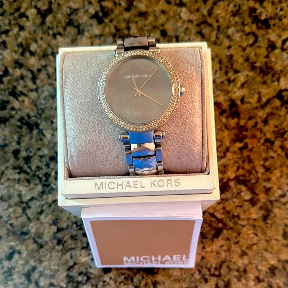 Michael Kors Silver Diamond Cut and Crystals Watch